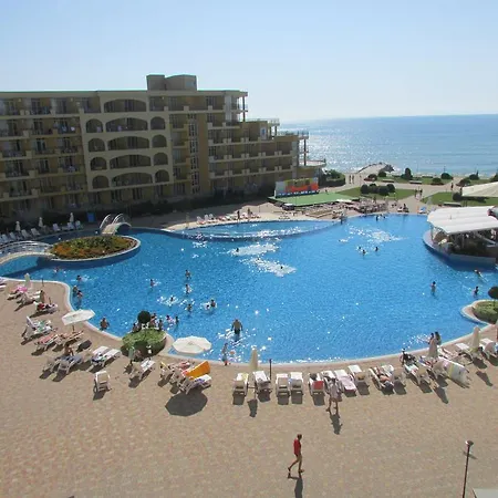 Apartment Midia Grand Aheloy