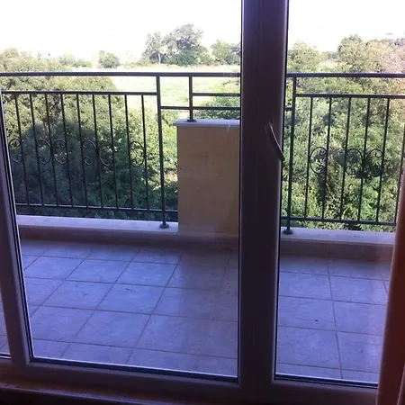 Apartment Midia Grand